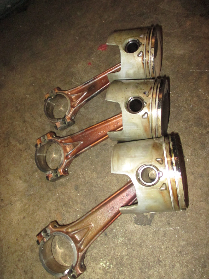 Evinrude 200hp Ocean pro outboard starboard piston and rod set of 3 (436854)