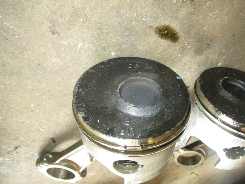 Mercury Optimax 2.5L 150hp outboard Port Piston and Rod set (90)