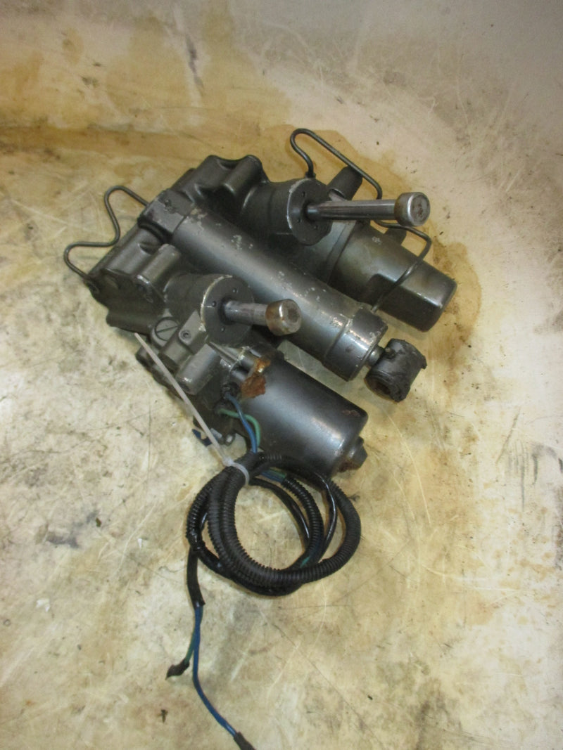 Suzuki DT150 150hp 2 stroke outboard tilt trim unit