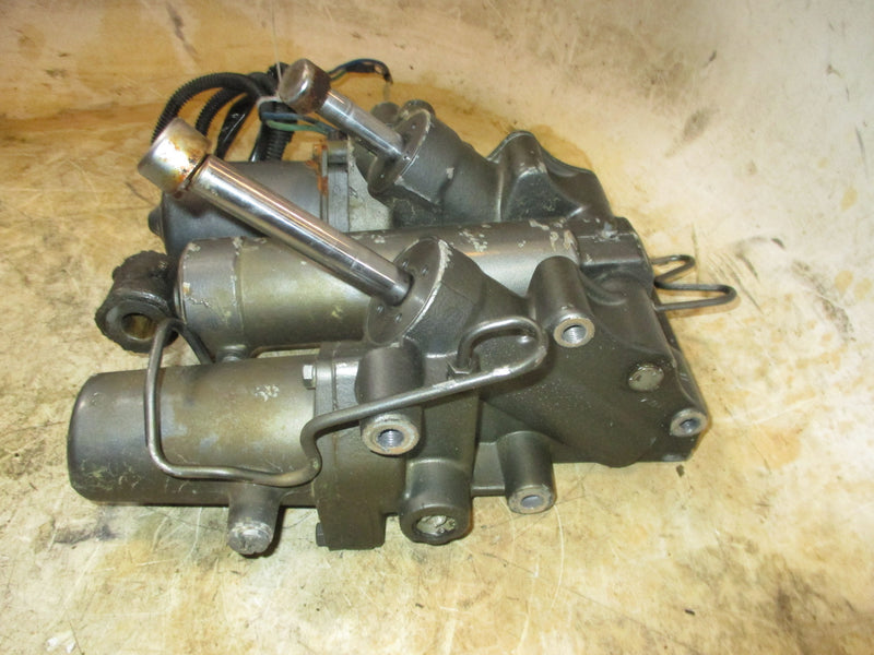 Suzuki DT150 150hp 2 stroke outboard tilt trim unit