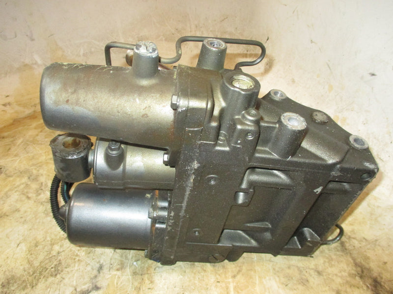 Suzuki DT150 150hp 2 stroke outboard tilt trim unit