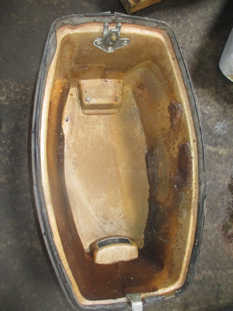 1976 Evinrude 25hp outboard top cowling