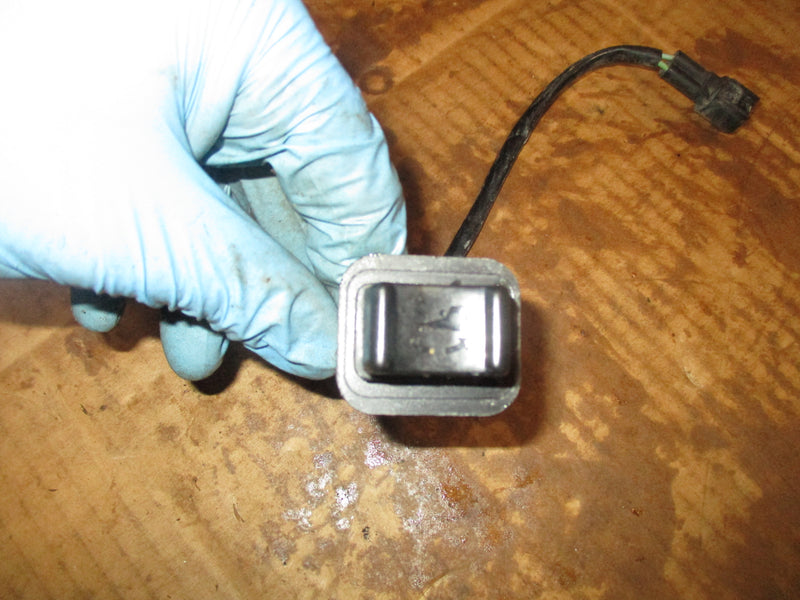 Yamaha 115hp 4 stroke outboard tilt trim switch (69J-82563-01-00)