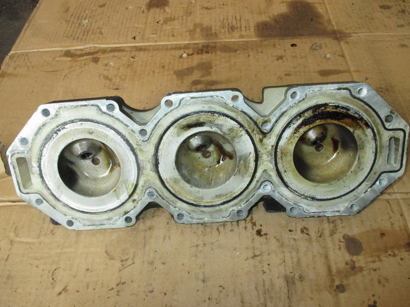 Mercury optimax 225hp 2 stroke outboard cylinder head (900-858483-C2)