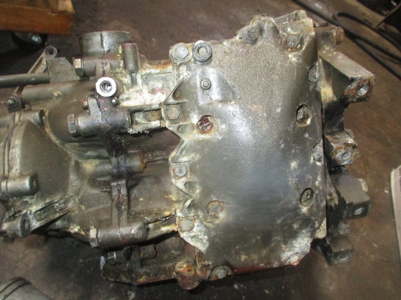 1976 Evinrude 25hp outboard crankcase block (384602)