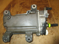 Load image into Gallery viewer, Yamaha 115hp 4 stroke outboard VST (6EK-14180-00-00)
