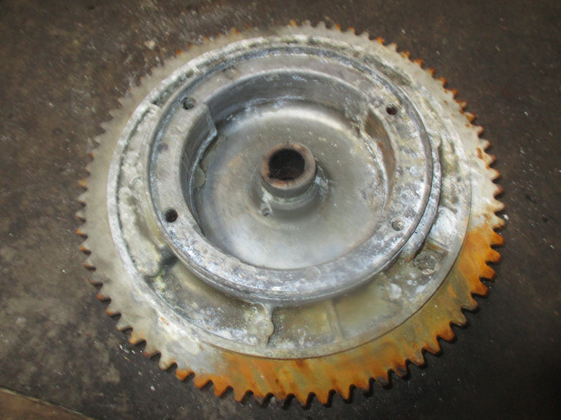 1976 Evinrude 25hp outboard flywheel (315840)