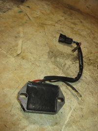 Load image into Gallery viewer, Suzuki DT150 150hp 2 stroke outboard rectifier regulator style 2
