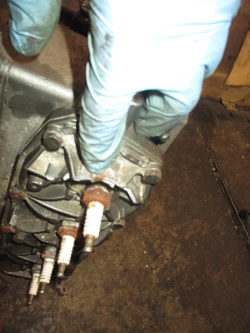 Mercury mariner 50hp 2 stroke outboard crankcase powerhead
