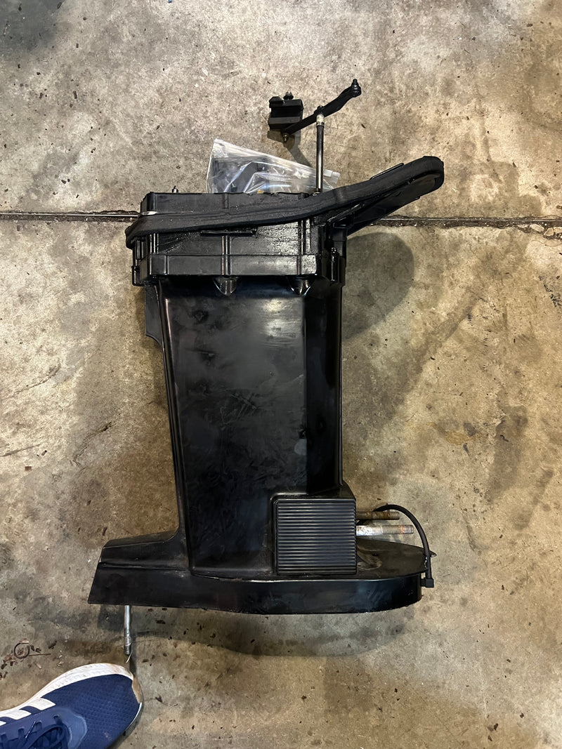Mercury 75hp 2 stroke outboard 20 inch midsection casing