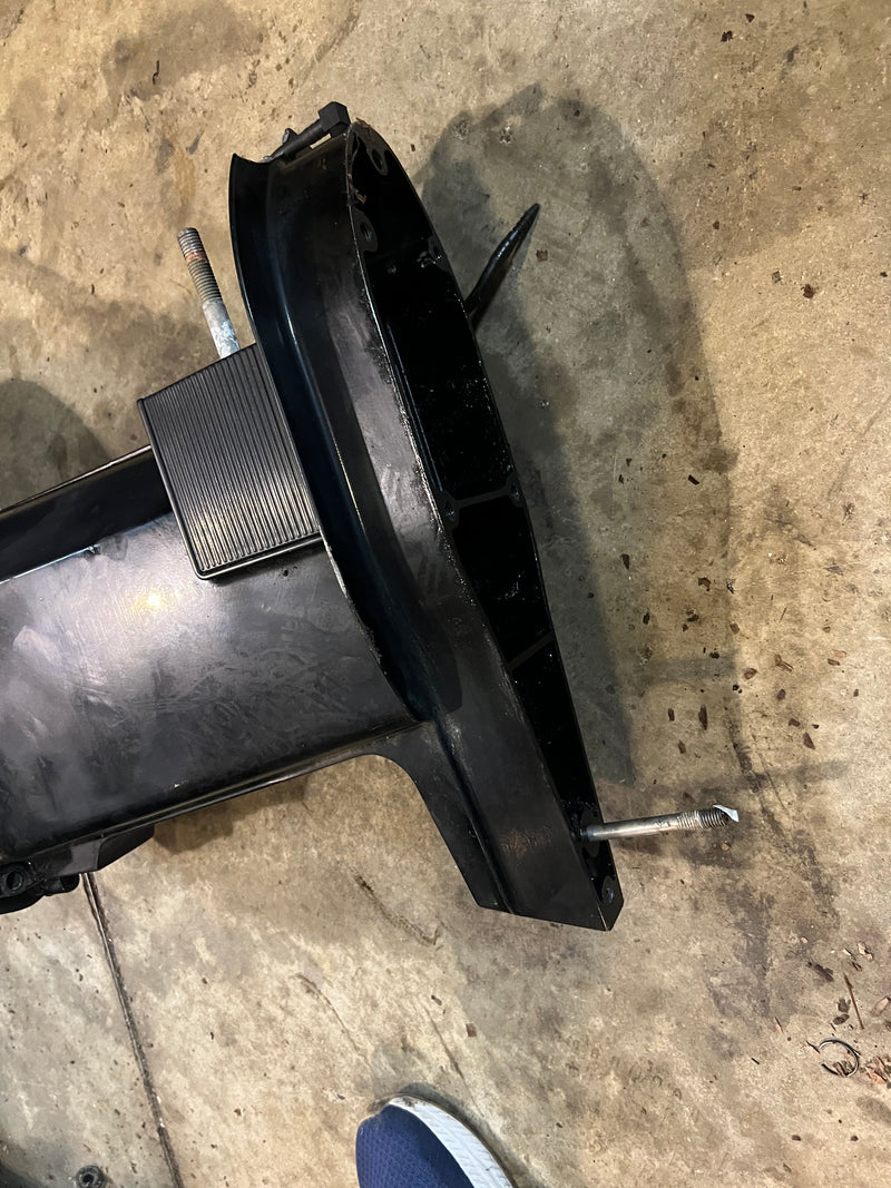 Mercury 75hp 2 stroke outboard 20 inch midsection casing