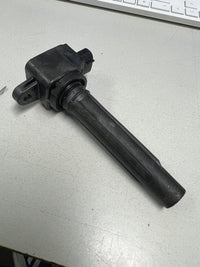 Load image into Gallery viewer, Suzuki DF150A 150hp 4 stroke outboard ignition coil/pencil coil (33410-96L00)
