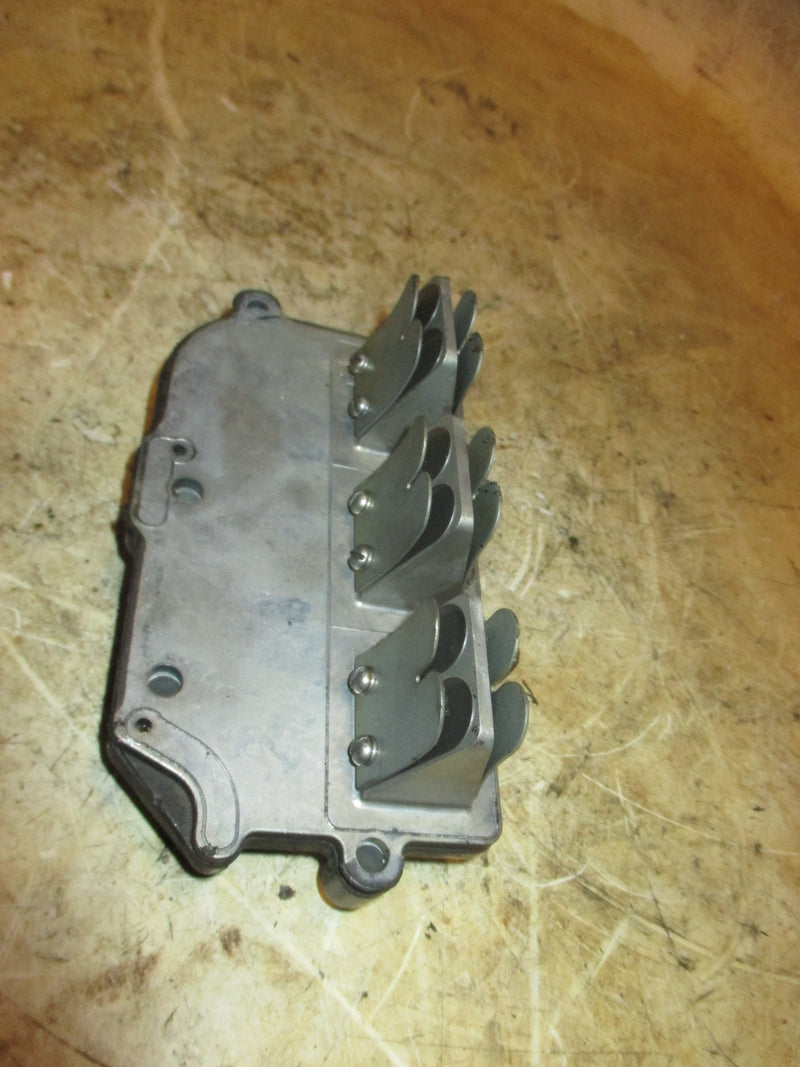 Mercury Force 25hp 2 Stroke outboard intake manifold /reeds (819153T)