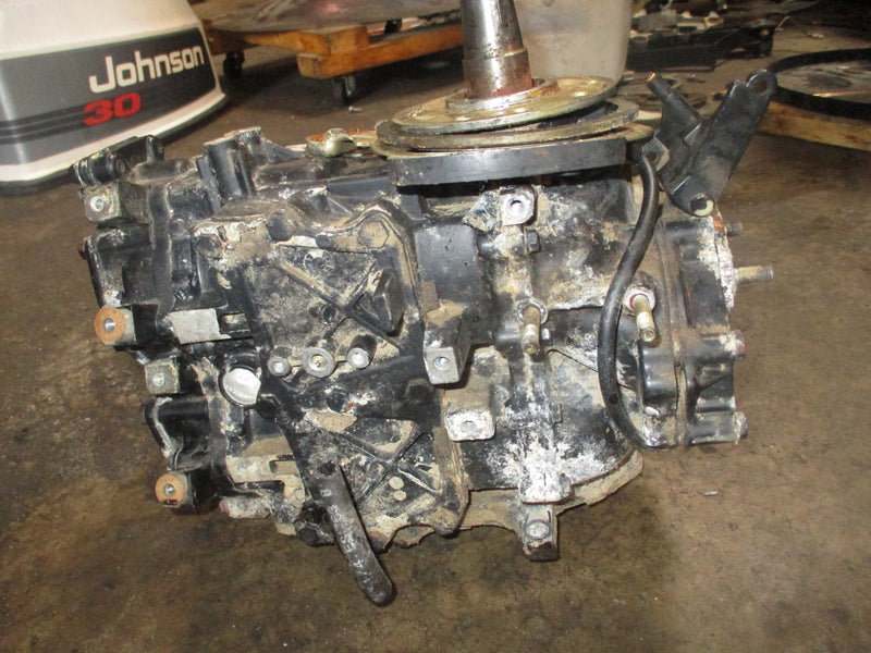 Evinrude 25hp outboard crankcase powerhead