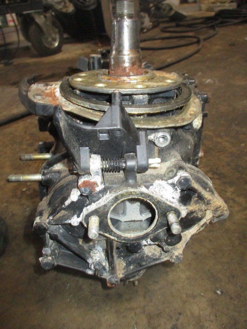 Evinrude 25hp outboard crankcase powerhead