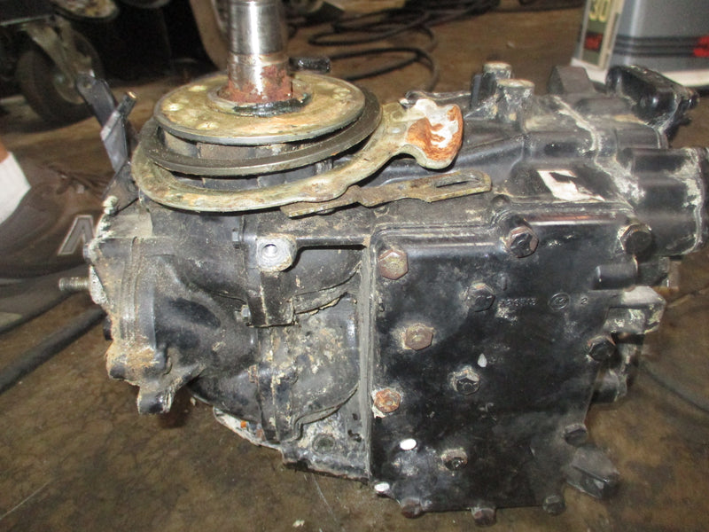 Evinrude 25hp outboard crankcase powerhead
