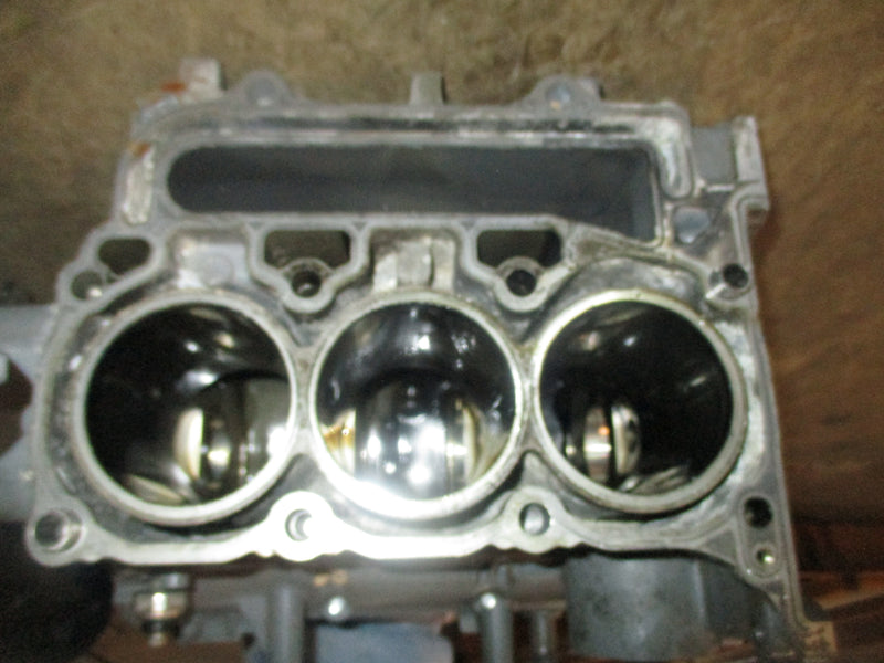 Suzuki DF50 outboard crankcase block