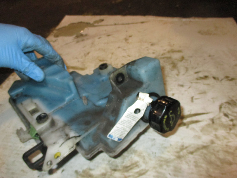 Evinrude ETEC 30hp outboard oil tank and pump (500895)
