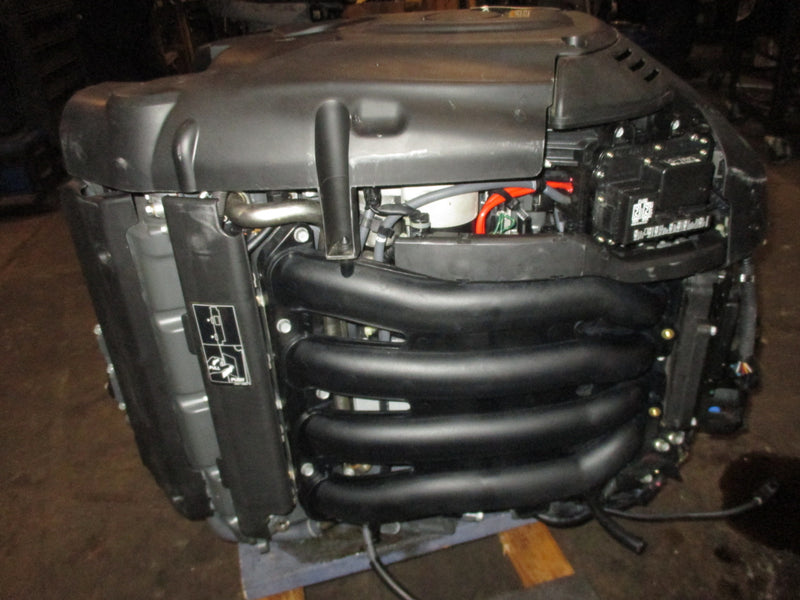 Yamaha 350hp 4 stroke outboard Dressed Crankcase Powerhead