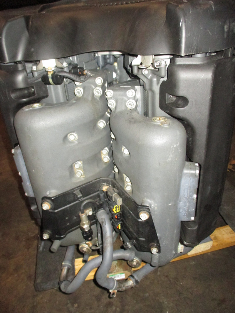 Yamaha 350hp 4 stroke outboard Dressed Crankcase Powerhead