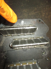 Load image into Gallery viewer, Mercury 2.5L 200hp 2 stroke Outboard Intake Manifold and Reeds (96770-C1)
