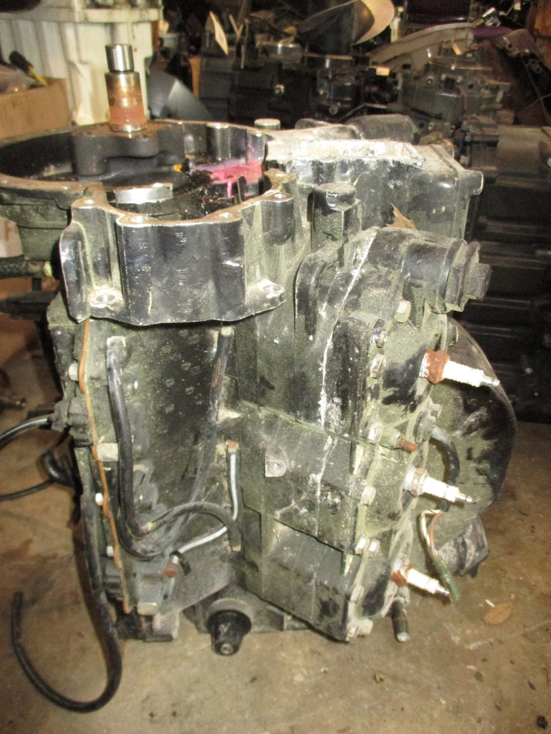 Evinrude 150hp 2 stroke outboard crankcase powerhead