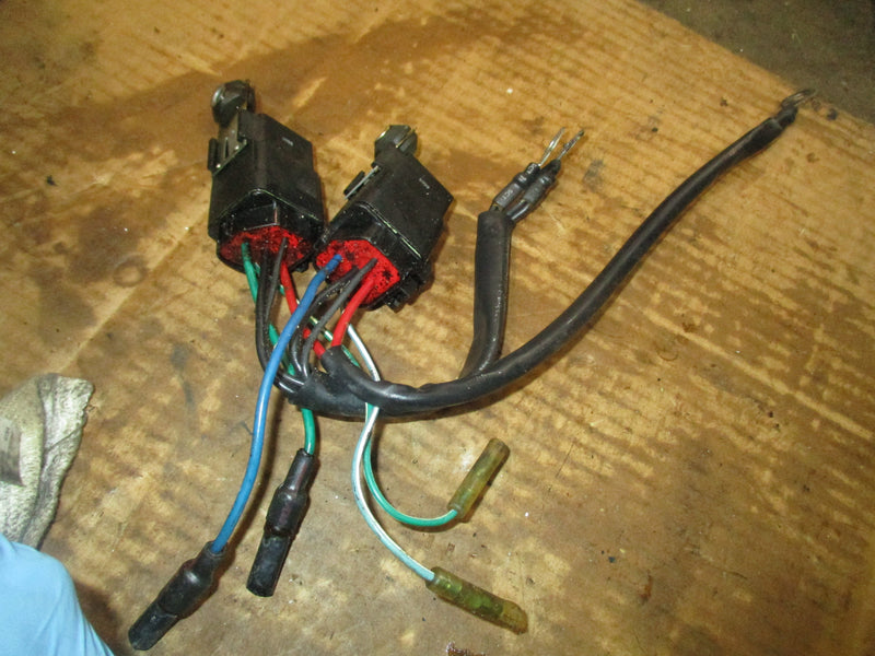 Mercury 125hp 2 stroke outboard trim relay and harness (819514A15)