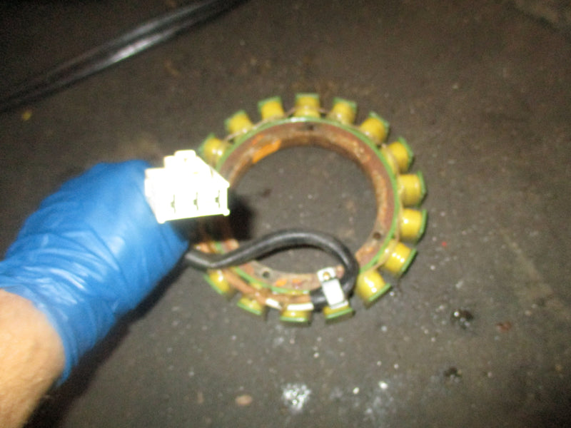Suzuki DF140 outboard stator single white plug (32120-90J00)
