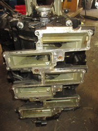 Load image into Gallery viewer, Johnson 200hp ocean pro 2 stroke outboard crankcase block
