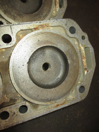 Load image into Gallery viewer, Mercury 2.5L 200hp 2 stroke Outboard Cylinder Head Set (18488-C3)
