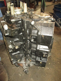 Load image into Gallery viewer, Johnson 200hp ocean pro 2 stroke outboard crankcase block
