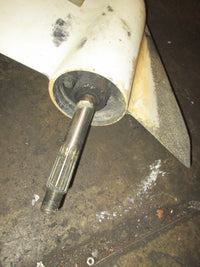 Load image into Gallery viewer, Johnson 200hp Ocean runner outboard 25 inch shaft lower unit
