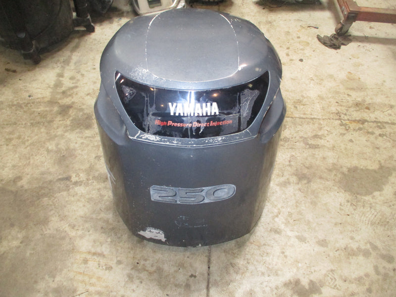 Yamaha HPDI 250hp outboard top cowling