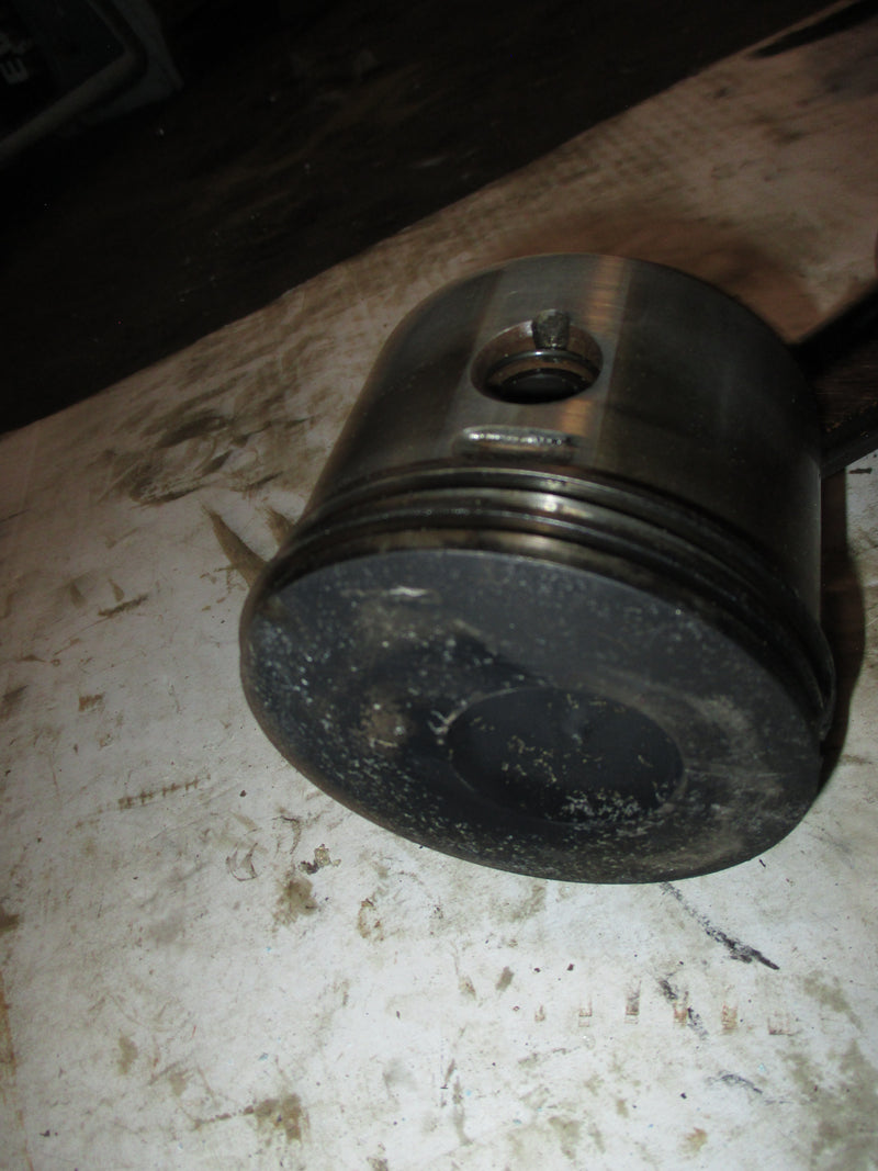 Evinrude ETEC 90hp 2 stroke outboard piston and rod (5007407)