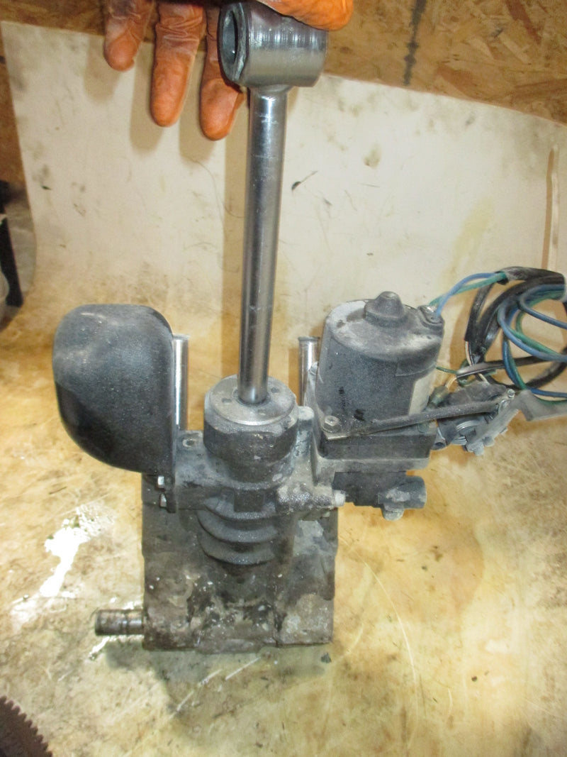 Johnson 200hp Ocean Pro 2 stroke outboard tilt trim unit