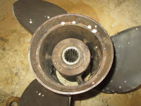 Load image into Gallery viewer, Johnson 200hp Ocean Pro 2 stroke outboard stainless steel propellor (389927)
