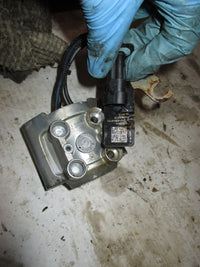 Load image into Gallery viewer, Evinrude ETEC 90hp 2 stroke outboard fuel injector (5007433)
