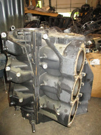 Load image into Gallery viewer, Evinrude 200hp 2 stroke outboard crankcase block
