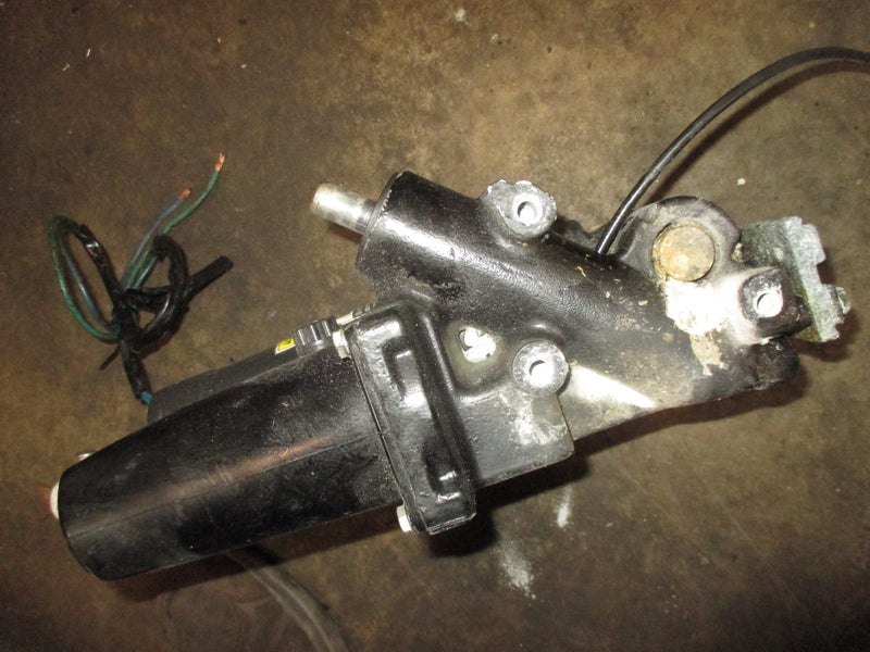 Mercury 2.5L Optimax 150hp 2 stroke Outboard Tilt Trim Unit (826729T2)