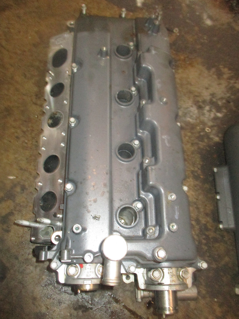 Yamaha 350hp 4 stroke outboard port cylinder head (6AW-11110-01-00)
