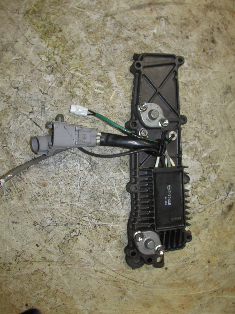Suzuki DF115 115hp Outboard Rectifier Regulator (32800-90J30)