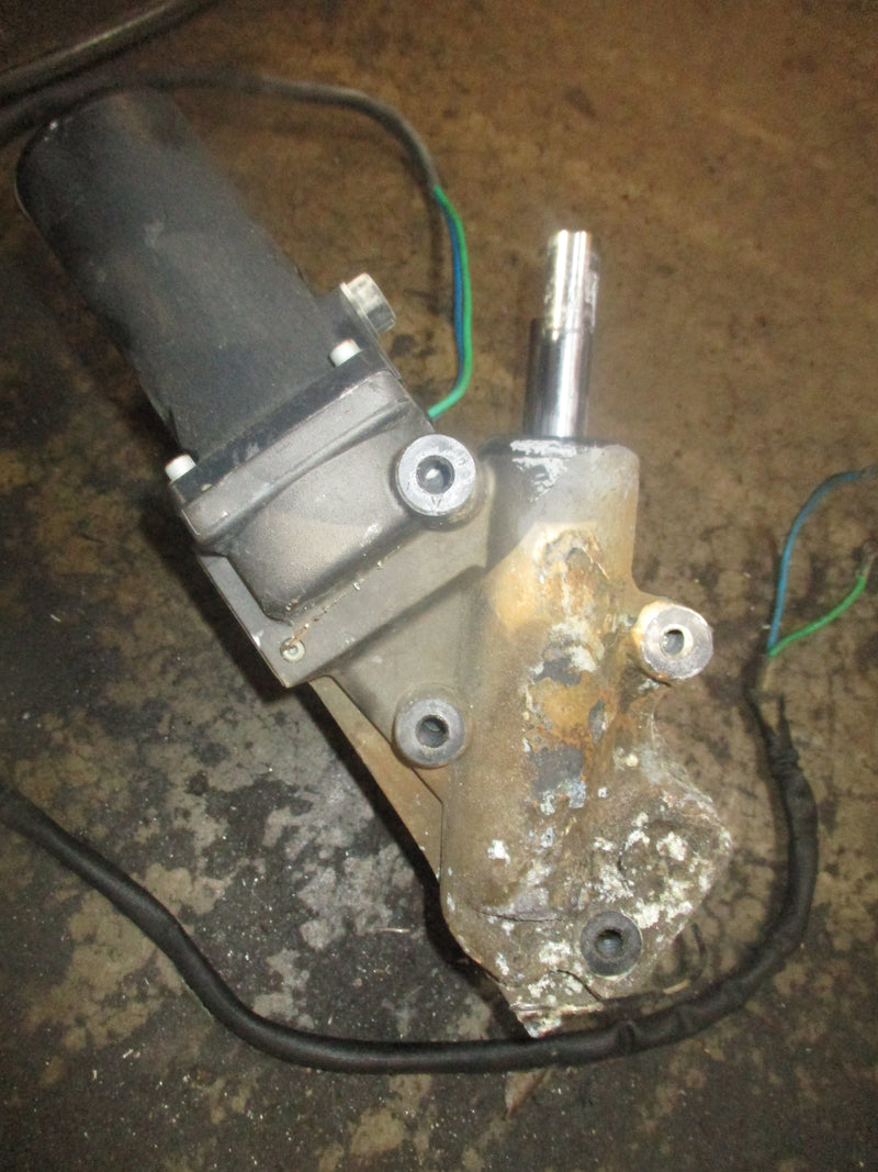 Yamaha 350hp 4 stroke outboard tilt trim unit PARTS ONLY