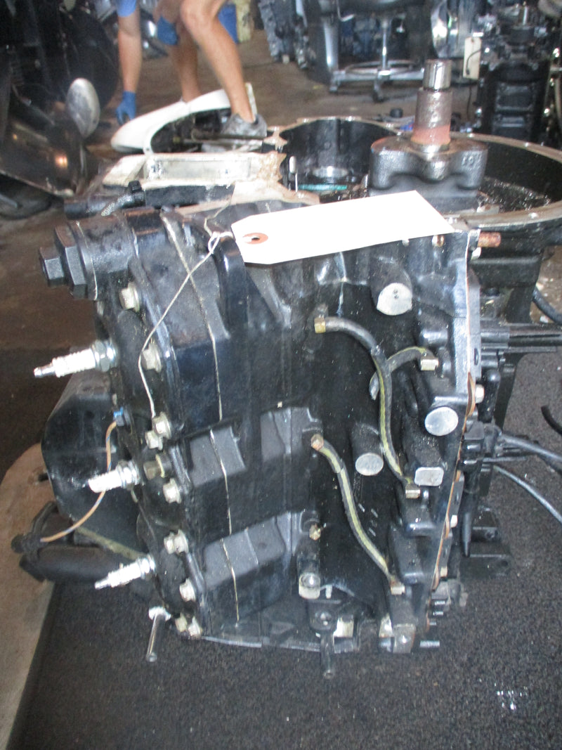 Johnson 150hp 2 stroke outboard crankcase powerhead