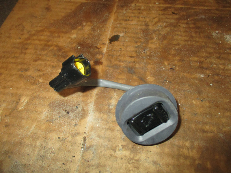 Yamaha HPDI 150hp 2 stroke outboard tilt trim switch (6R3-82563-00-00)