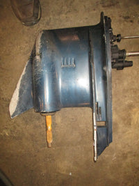 Load image into Gallery viewer, Evinrude 200hp 2 stroke outboard 20" lower unit
