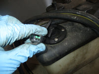 Load image into Gallery viewer, Johnson Evinrude outboard dual hose remote oil tank #29
