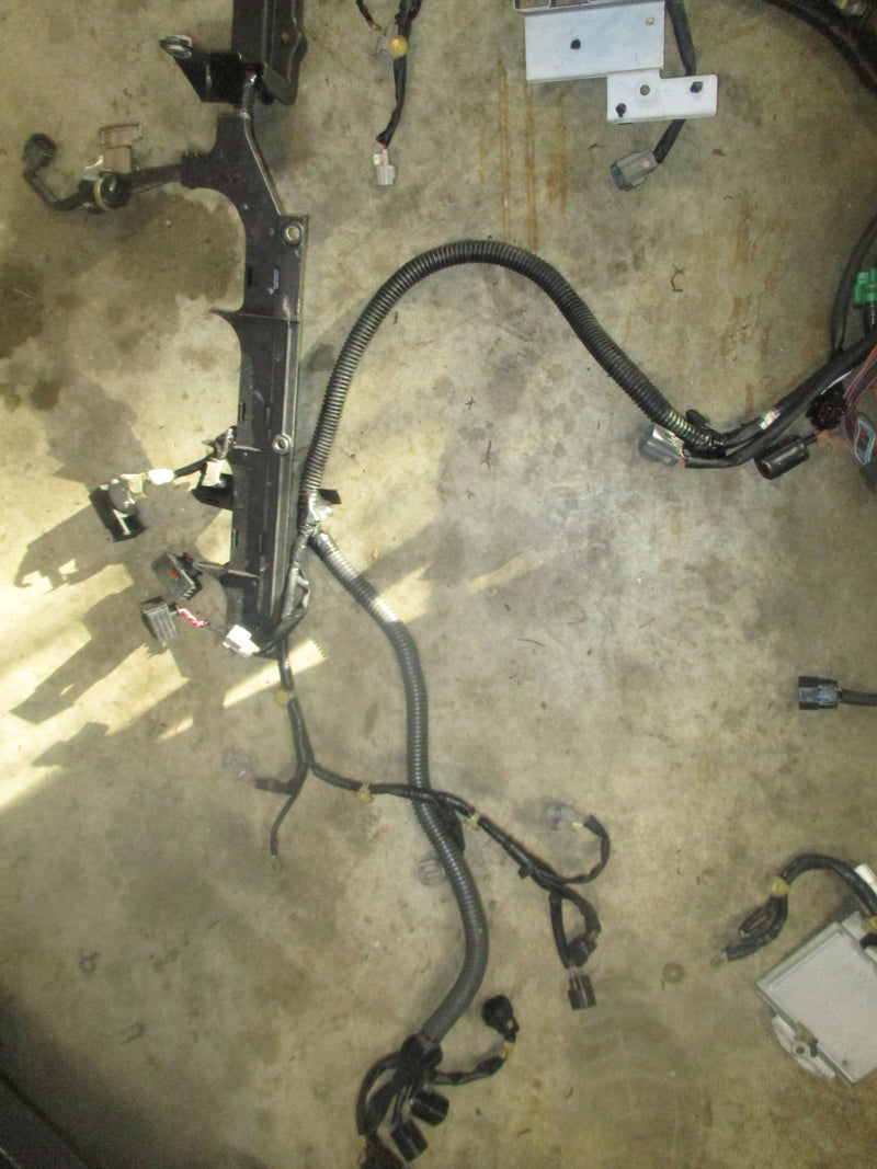 Yamaha 350hp 4 stroke outboard engine wiring harness (6AW-825900-10-00)