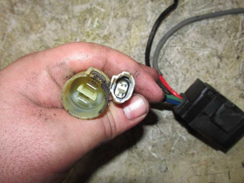 Suzuki DF115 115hp Outboard Tilt Trim Relay (38410-93J11)