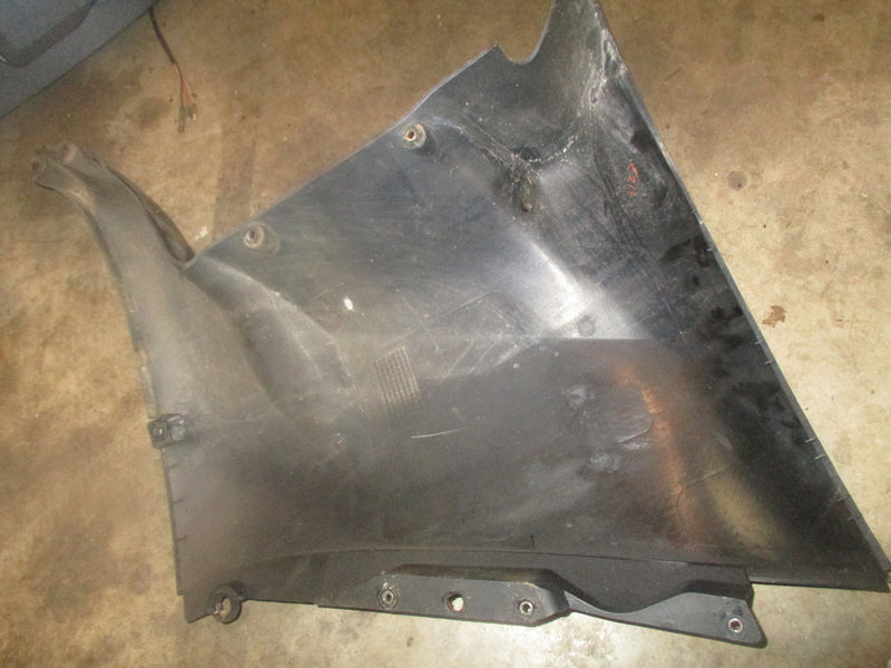 Yamaha 350hp 4 stroke outboard starboard mid section cover (6AW-42771-00-8D)