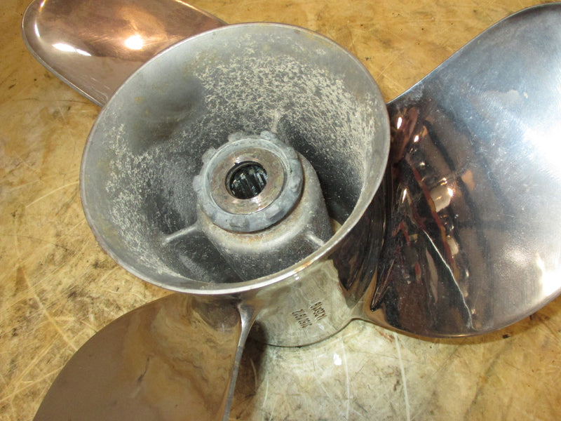 Mercury 1.73 115hp 4 stroke outboard turning express ss propellor (31501912)